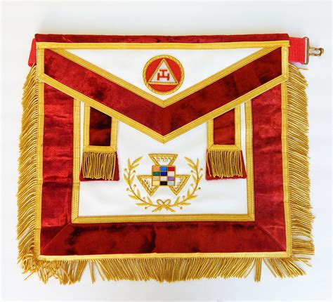 The Masonic Linen Apron as a Reminder of Masonic Values and Ideals